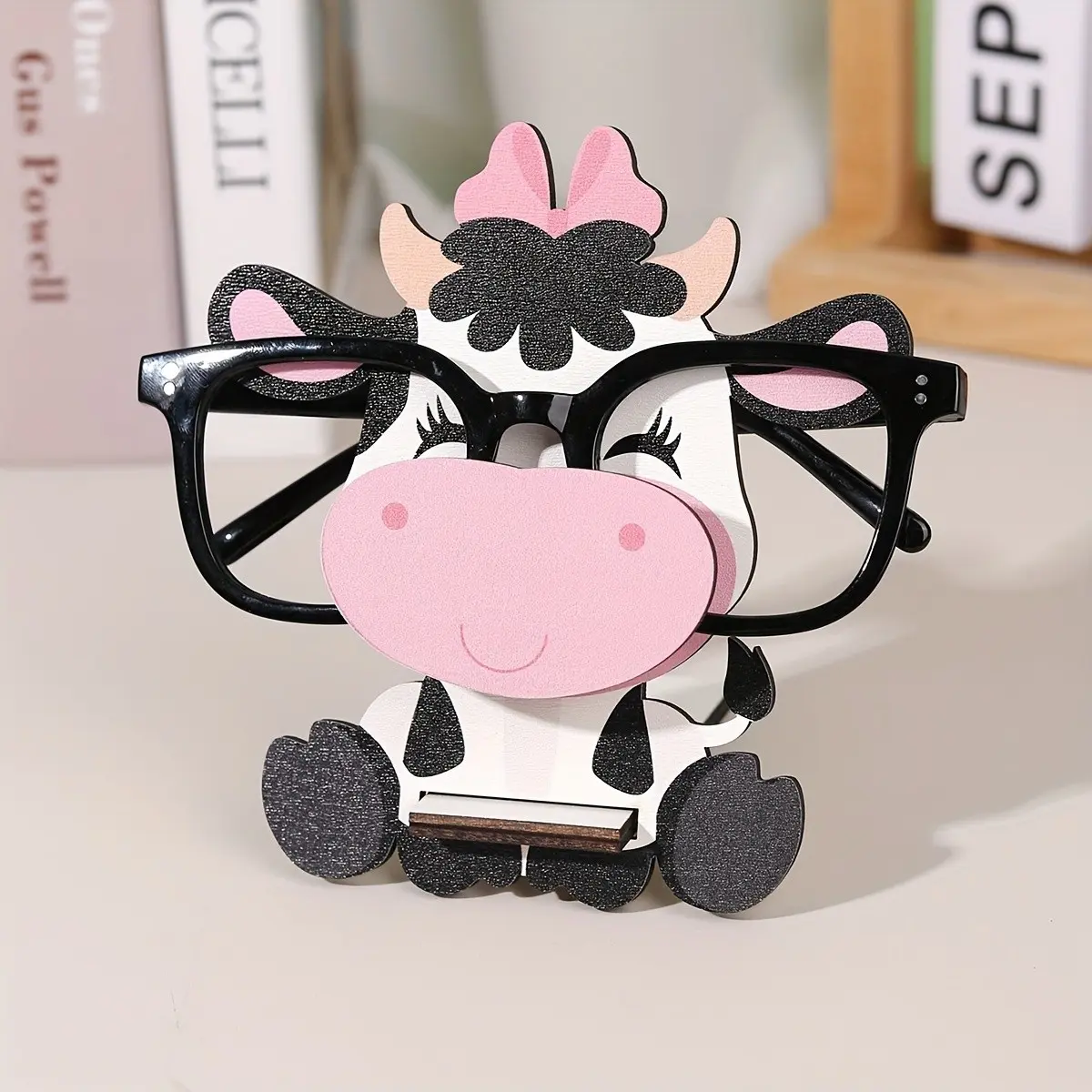 Cute Cow Glasses Holder, Wooden Bow Design, Home Office Glasses Display Stand, Single Pack, Stylish and Functional, Cute Office Desk Accessories