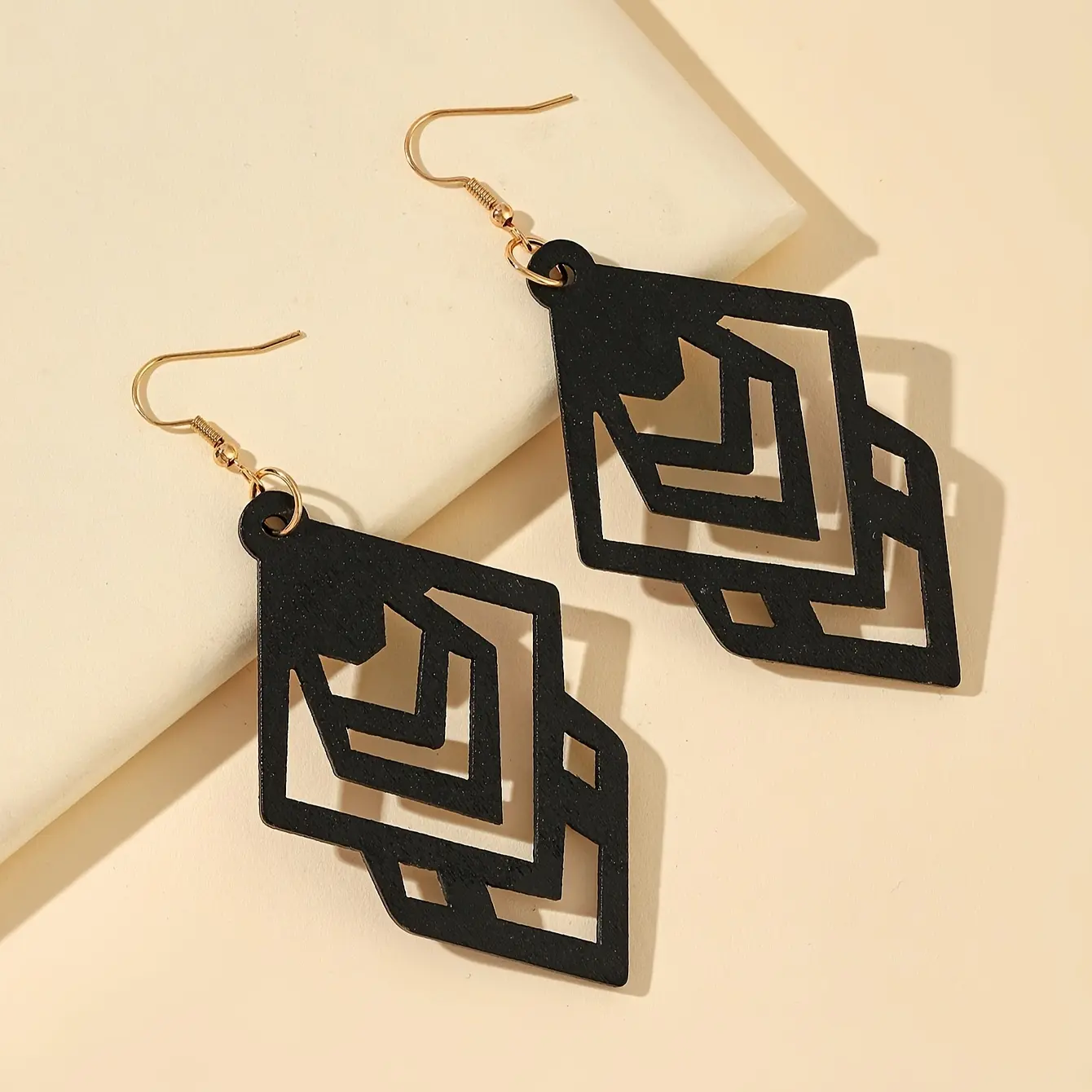 A pair of wooden black vintage geometric fashion earrings