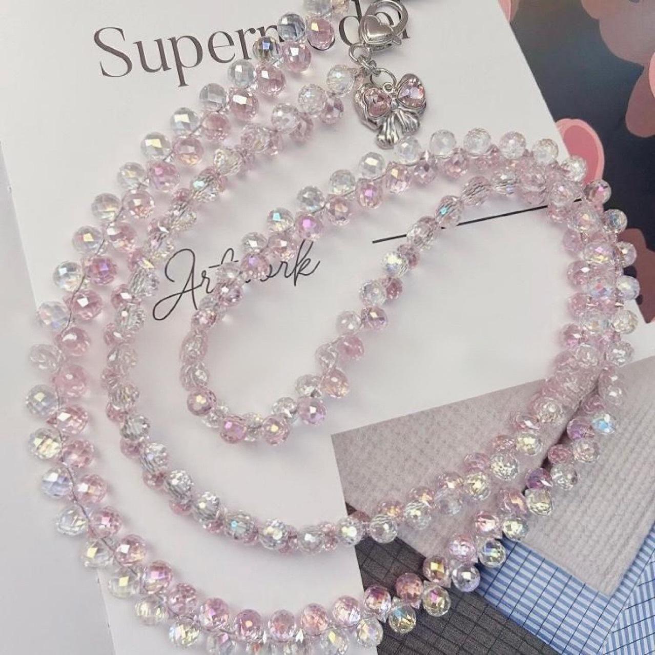 Original design mobile phone lanyard, long chain, handmade, strawberry pink and white crystal lanyard, crossbody shoulder strap, neck strap, bag chain