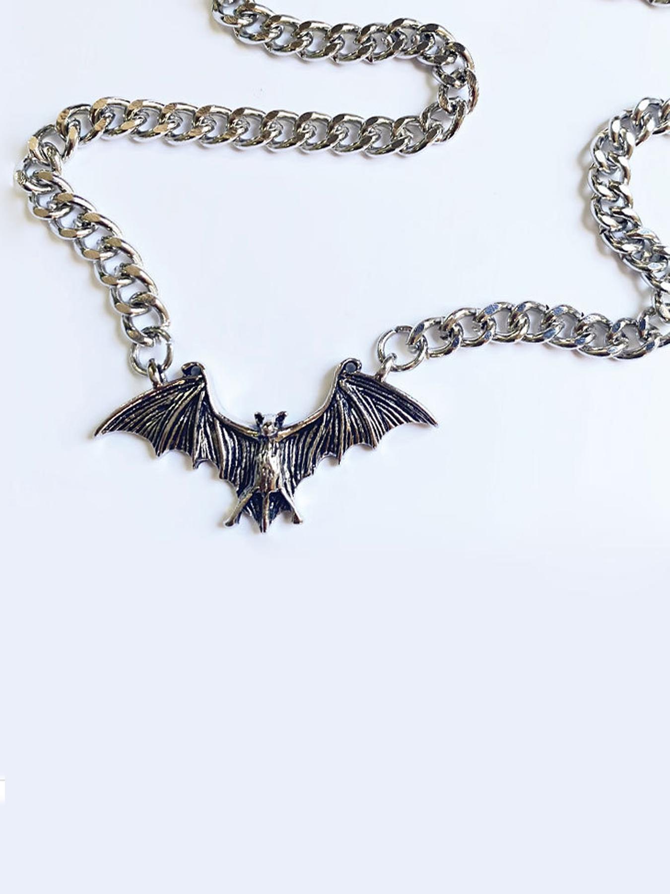 Vintage Bat Design Pendant Necklace, Gothic Style Creative Bat Pendant Necklace, Fashion Accessories for Men & Women, Perfect for Birthday Gift