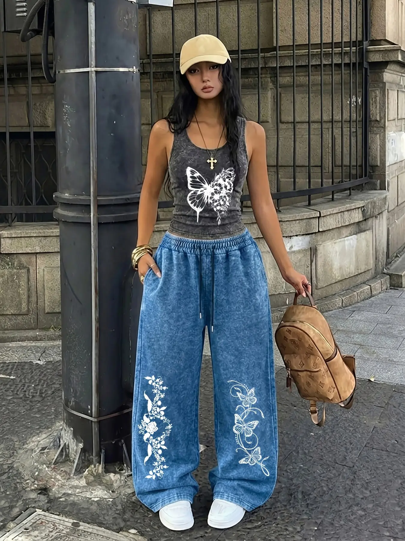 Women's 3-Color American-Style "Hot Girl" Aesthetic 2-Piece Set: Washed, Distressed Crop Tank Top & Wide-Leg Sweatpants Featuring White-Line Butterfly and Floral Prints.