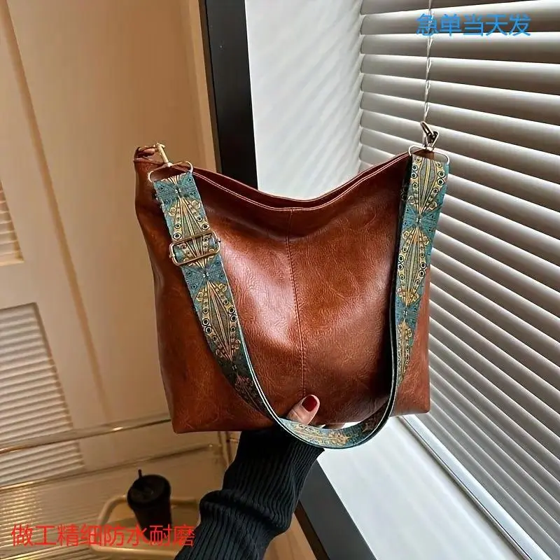 Women's Vintage Hobo Bag, Slouchy Faux Leather Crossbody Purse with Boho Printed Wide Adjustable Strap, Large Capacity Shoulder Handbag for Travel, Shopping, Daily Wear and Casual Outfits
