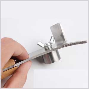 Multipurpose Hive with Wooden Handle and 7 Functions Beekeeping Hive Scraper Tool Beekeeping Equipment