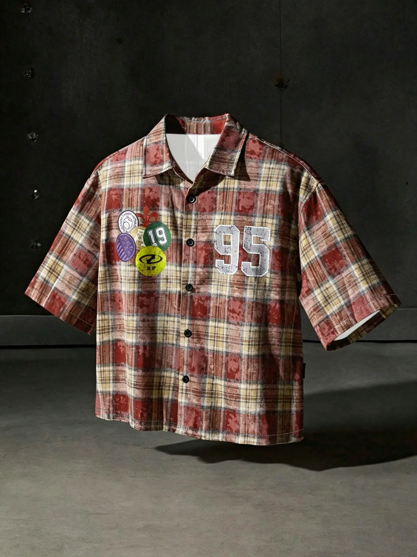 Men's Vintage Plaid Geometric Print Short Sleeve Collared Shirt, Button Down Casual Shirt with Patches, Streetwear Top, For Daily and Streetwear, Checked