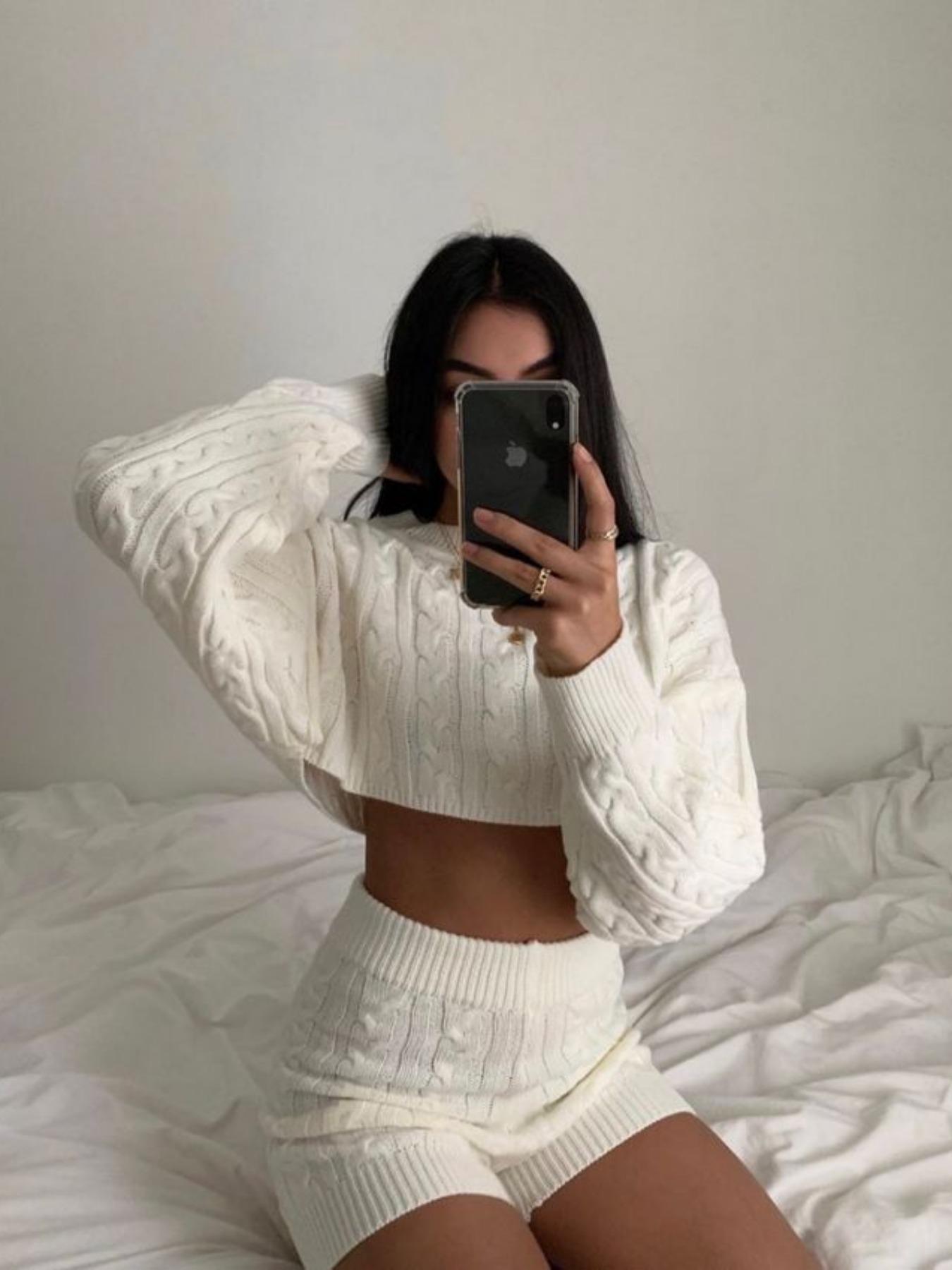 Women's 2 Pcs Sweater Set, Crew Neck Cable Knit Long Sleeve Knitted Crop Top & High Waist Shorts Set, Autumn/Winter Casual Fashion Cozy Chic Soft 2 Piece Sweater Set, Women Fall Outfit, Winter Loungewear Set, Cute Winter Knit Set, Fall Clothes for Women