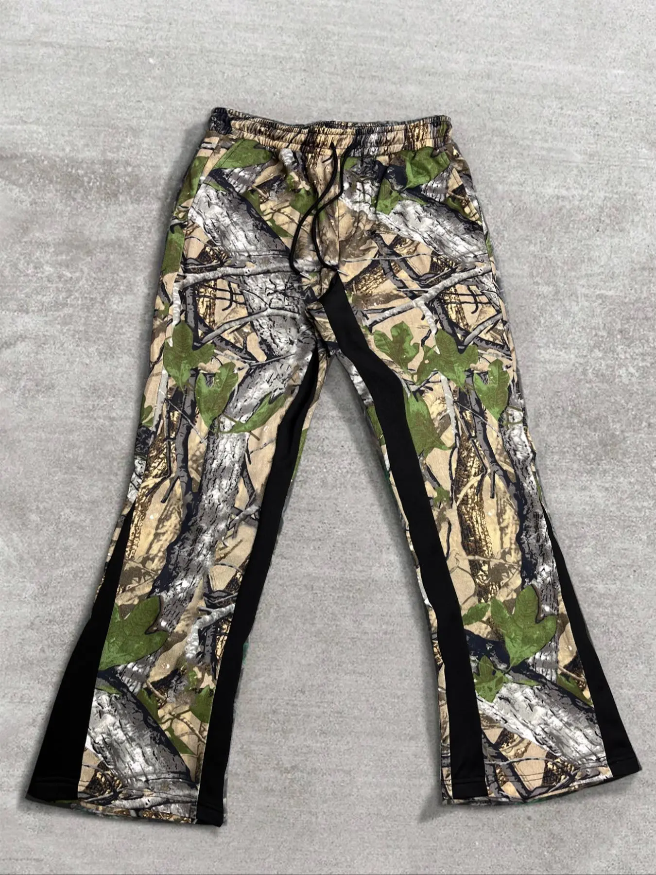 Men's Camo Patchwork Sweatpants, Loose Fit Wide Leg Pants, Street Style, with Pockets, Vintage Design, Casual Fashion, Streetwear