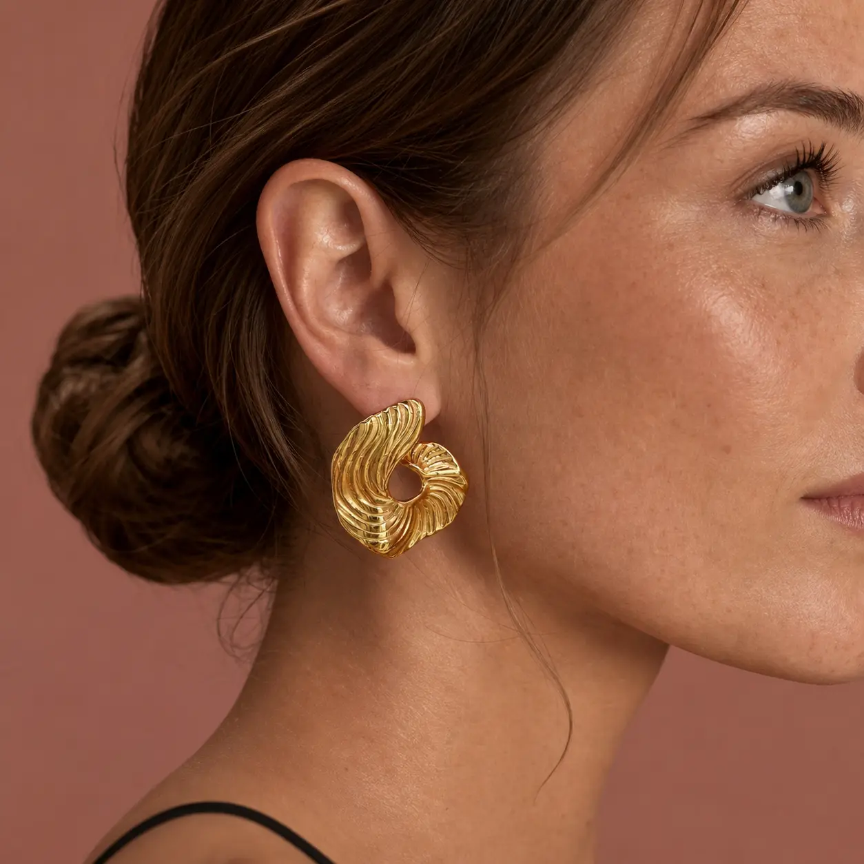 Women's Abstract Form Swirl Twist Hoop Shape Earrings - Gold, Silver Options, Lightweight Minimal Statement Female Everyday Wear Acrylic Costume Jewelry, Personalized Book Accessory