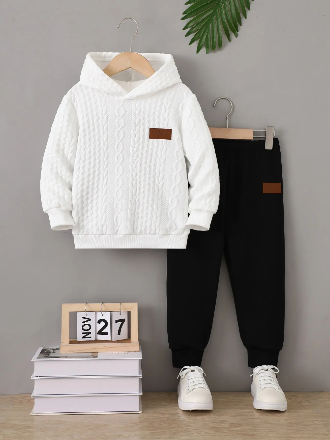 Boys' Fall Winter Hoodie Set, Hooded Sweatshirt with High-Waisted Pants, Casual for Ages 4-7, Perfect for School and Play
