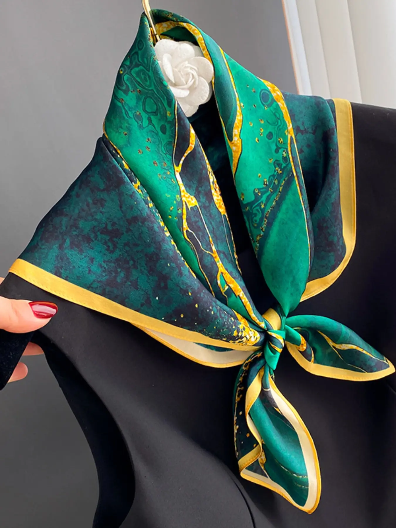 High-End Square Scarf, Korean Fashion Versatility, Professional Small Neck Scarf, Vintage Print, All-Over Print, Women's Accessory