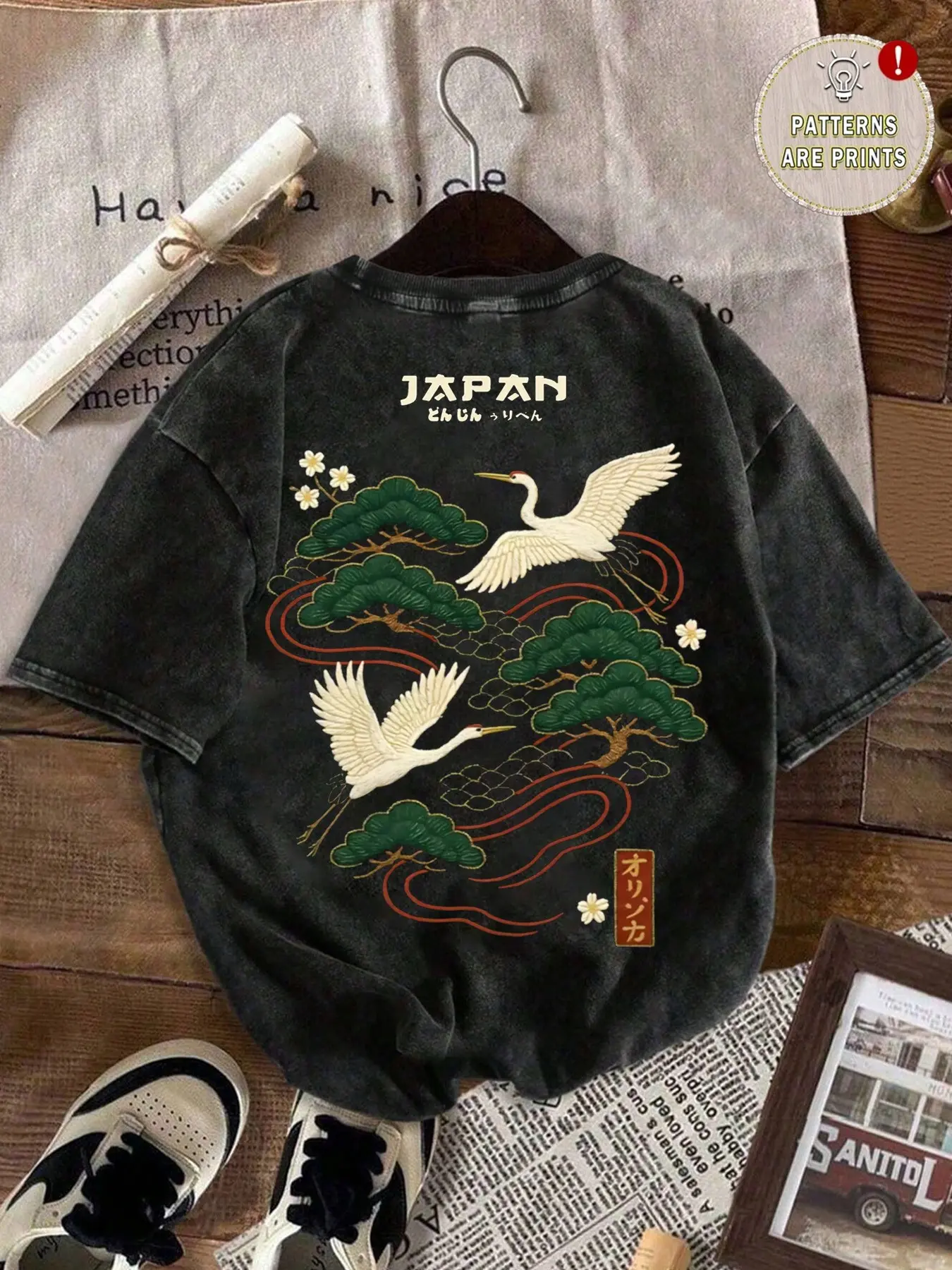 Unisex Oversized Vintage Washed Traditional Japanese Cultural Crane Print T-Shirt, Ukiyo-E Style Pine Tree Top, Casual Daily Wear Essential, Casual Graphic Top