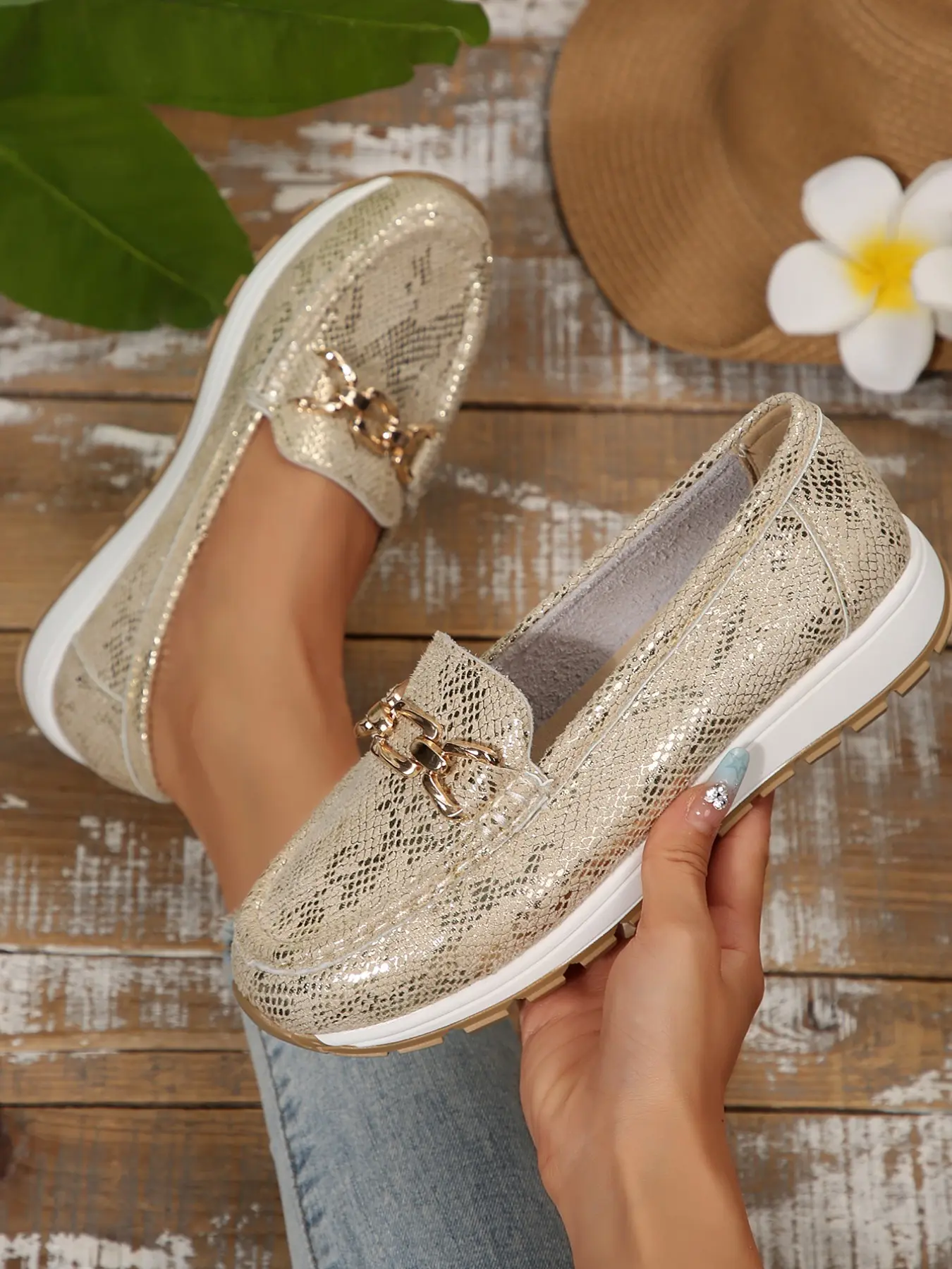 Women's Spring & Fall Slip-On Loafers, PU Leather Metal Chain Design, Anti-Slip Thick Sole, Casual Comfortable Shoes for Daily Wear