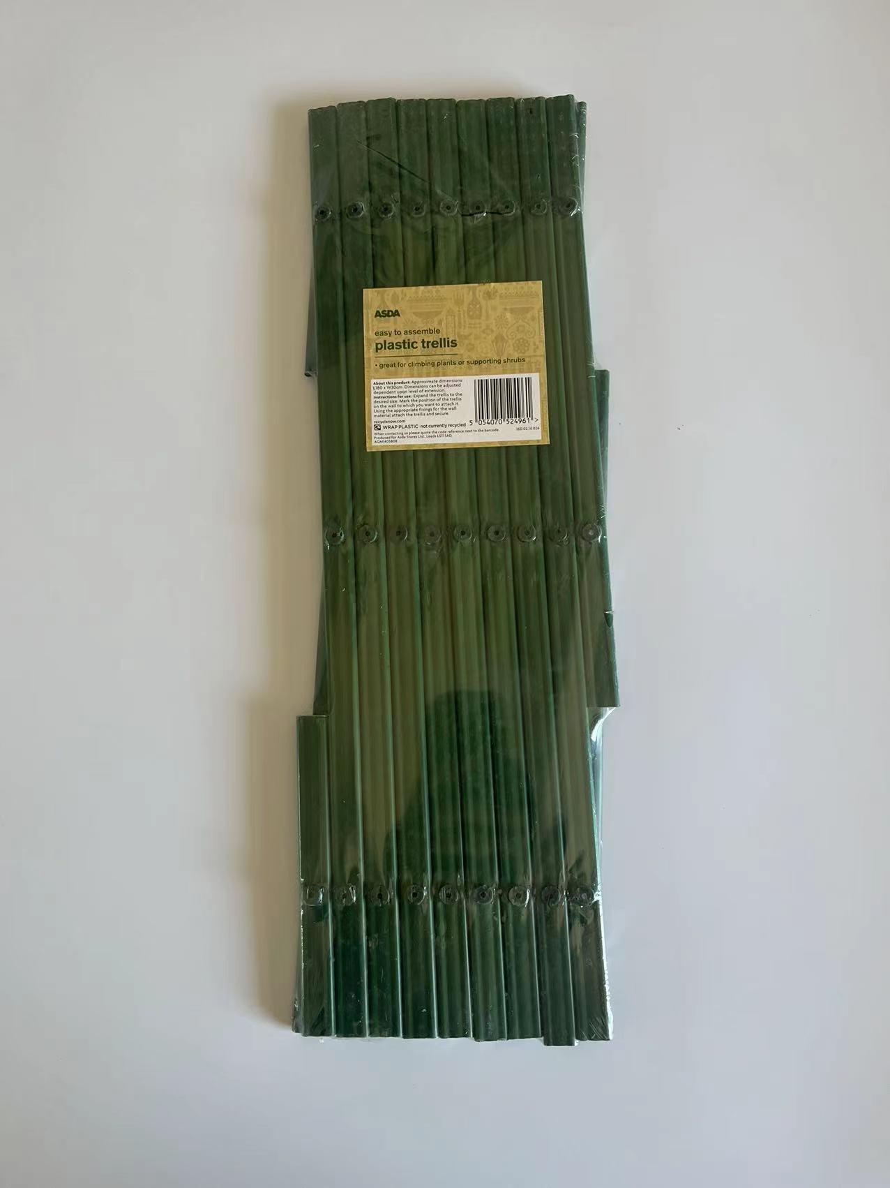 Expandable Green Garden Trellis, Plastic Lattice Trellis for Climbing Plants, Outdoor Wall Decor Trellis for Vines, Roses & Vegetables