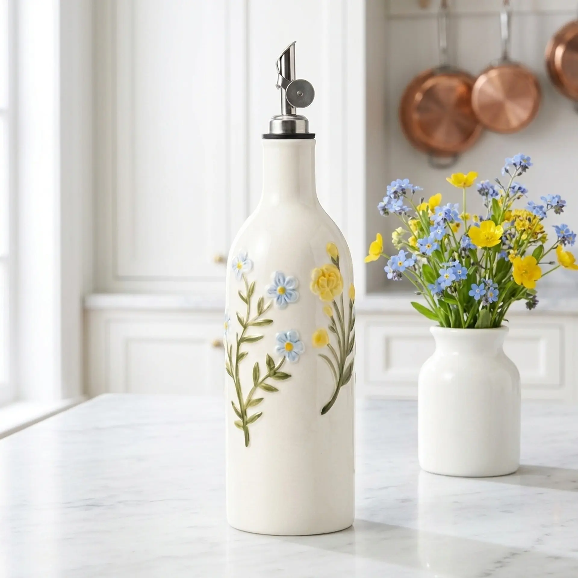 530ML/18oz Hand-Painted Ceramic Oil Bottle, Automatic Flip Lid, Kitchen Olive Oil Dispenser, Floral Embossed Design, Non-Lead Crystal Glass, Oil Container