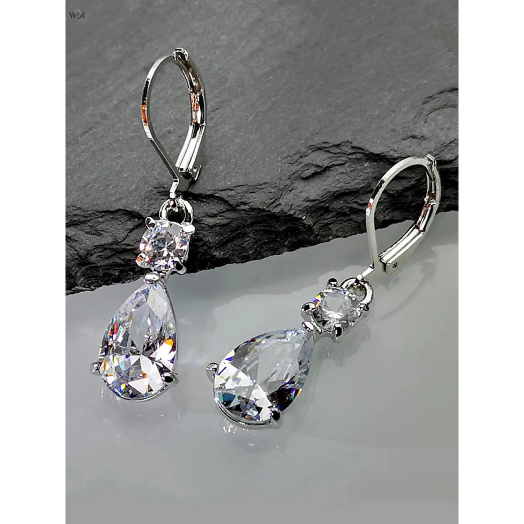 Women's 5g Silver-Plated Pear Teardrop Cubic Zirconia Anti-Fall Lever-Back Drop Earrings, 0.9cm-3.6cm Sparkling Double Crystal Dangle Jewelry, Wedding-Bridal Formal Evening Statement Gift for Birthday, Adults, Brilliant Reflective Crystal Design, Elegant,