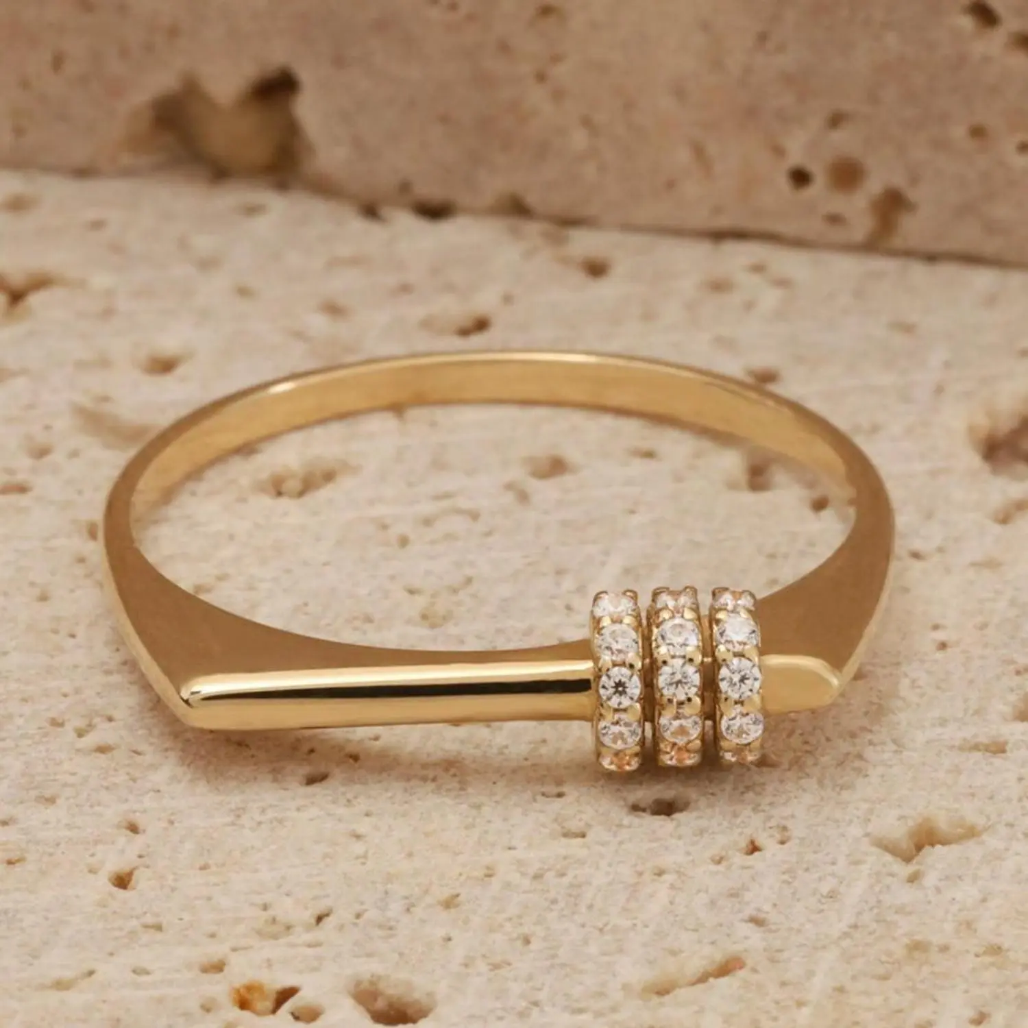 [Golden Cubic Zirconia Ring] Minimalist Golden Cubic Synthetic Zirconia Bar Ring for Women - 2D Flat Square Band Golden Flat Top Bar Ring - Small Rectangle Signet Ring - Daily Party Jewelry Gifts