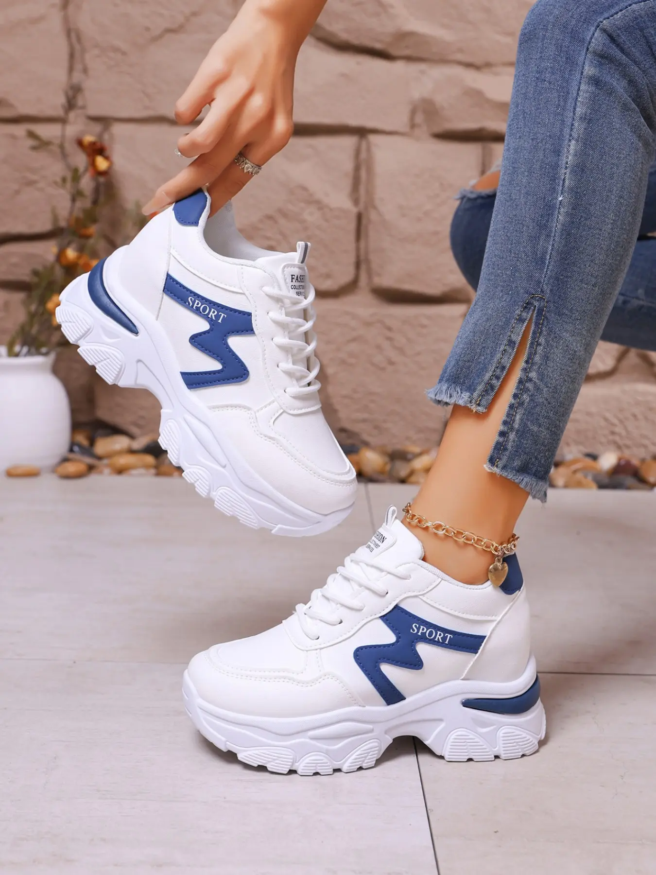 Women's sporty casual lace-up sneakers, thick-soled height-increasing dad shoes, Lace up trainers, the best choice to pair with jeans and skirts, suitable for daily casual wear, commuting, gifts and back-to-school outfits
