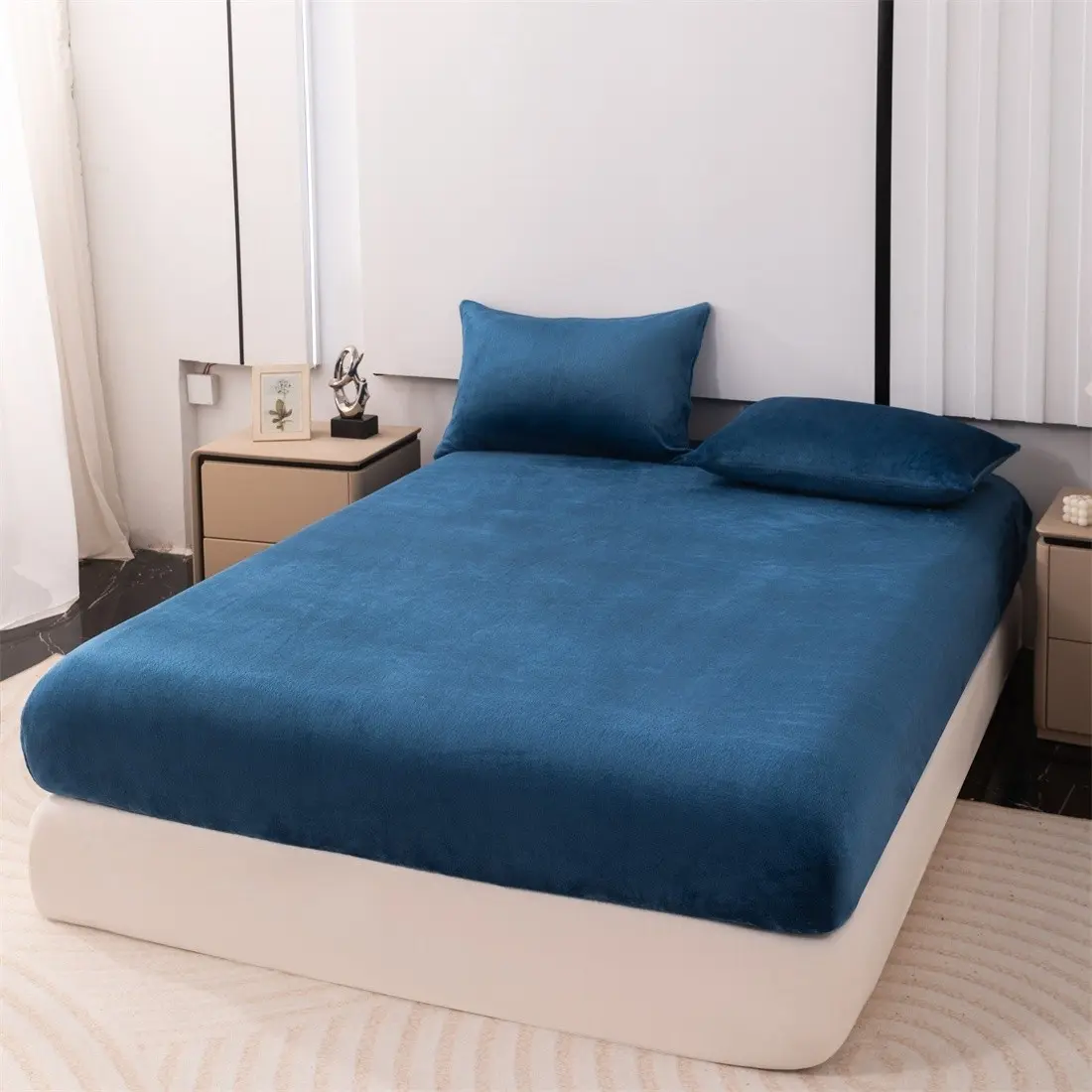 Winter Warm Plush Bed Sheet Set, Includes 1pc Fitted sheet+ 2pcs Pillowcases, Thick Insulated Non-Slip Single Double Queen King size avaliable