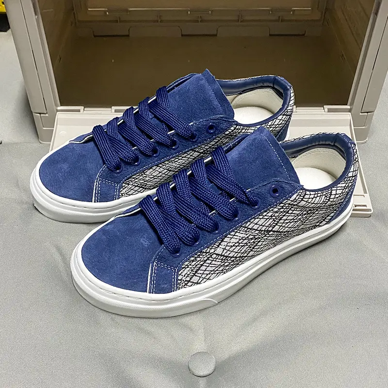 Blue Suede Mesh Line Print Patchwork Platform Skate Sneakers for Men Women, Matching Thick Blue Flat Laces Retro Street Low Top Casual Board Shoes
