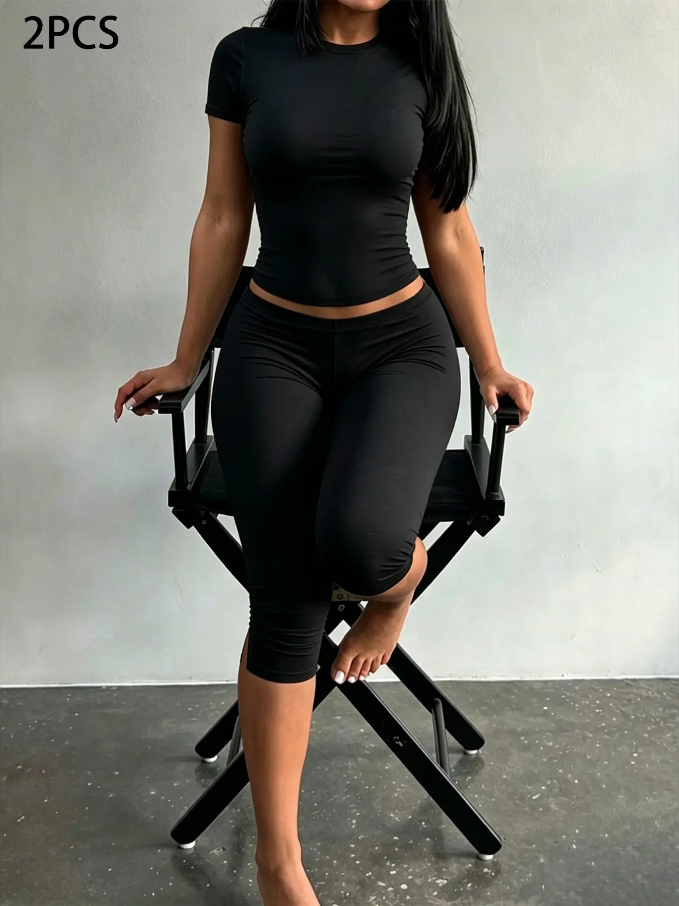 Women's casual solid color round neck short sleeve T-shirt and capri pants two-piece set, Soft, smooth, high-elasticity yoga wear, everyday fitness Pilates set, Athletic Yoga Set, Fitted Yoga Set, Active Wear