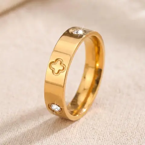 Four-Leaf Clover Diamond Titanium Steel Ring, Wedding Promise Rings, Beautiful Rings, Colorfast Design, Stylish Finger Ring for Women, Jewelry Accessory, Elegant Everyday Ring, Statement Ring, Clover Lucky Rings
