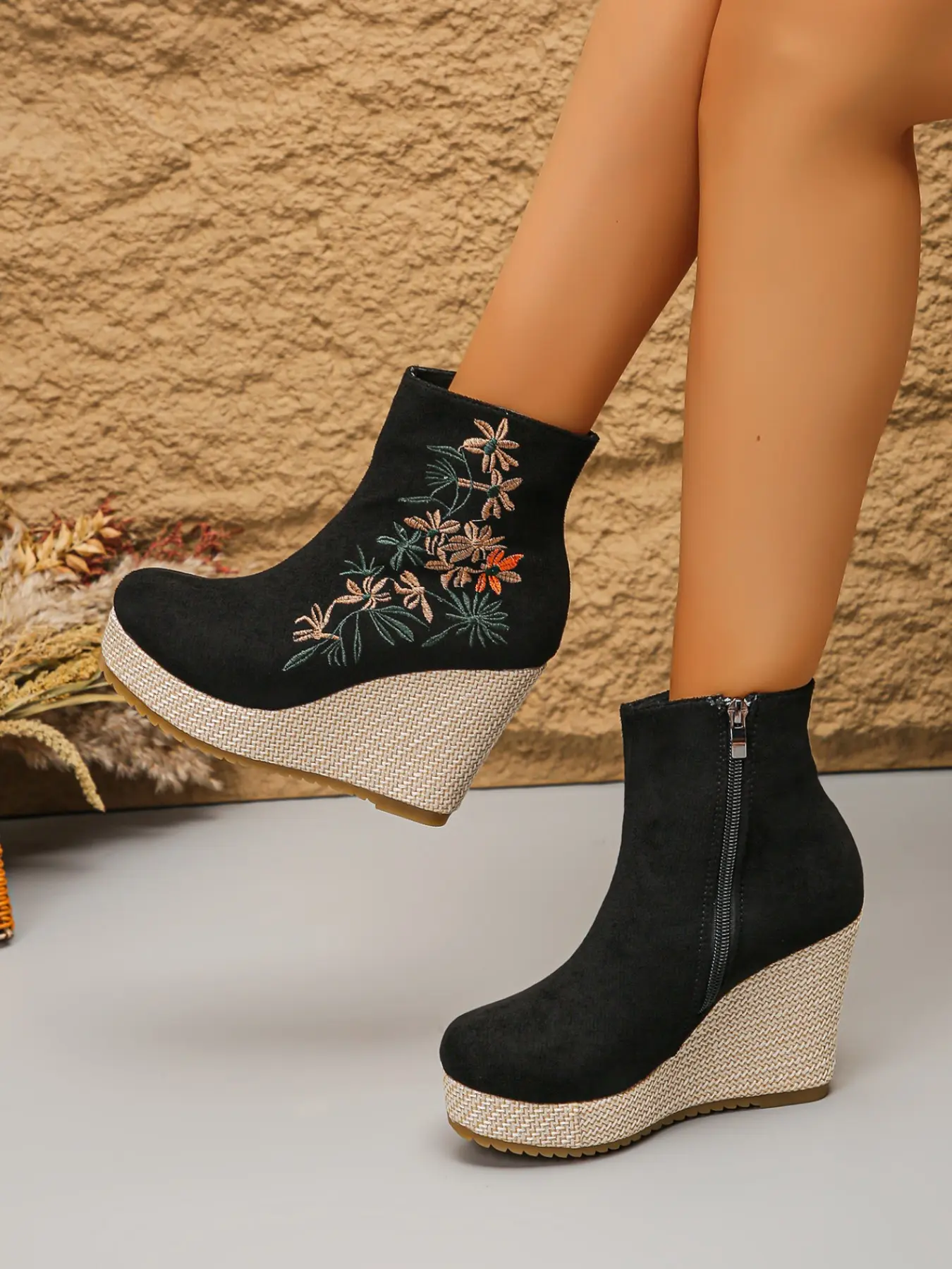 Vintage New Chinese Style Embroidered Wedge Short Boots, Women's Heeled Side Zipper Shoes, Casual Daily High Heel Boots