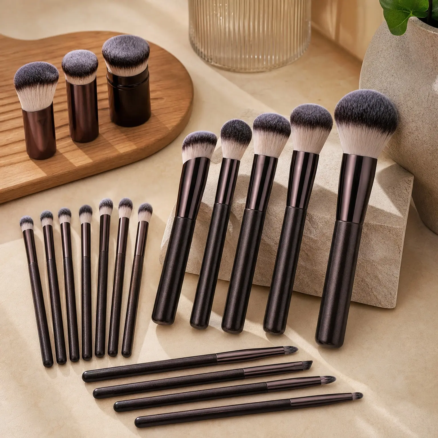20-Piece Professional Synthetic Makeup Brush Set with Travel Case – Foundation, Concealer, Blush, Powder & Eyeshadow Brushes, Labeled for Beginners & Makeup ArtistsGift