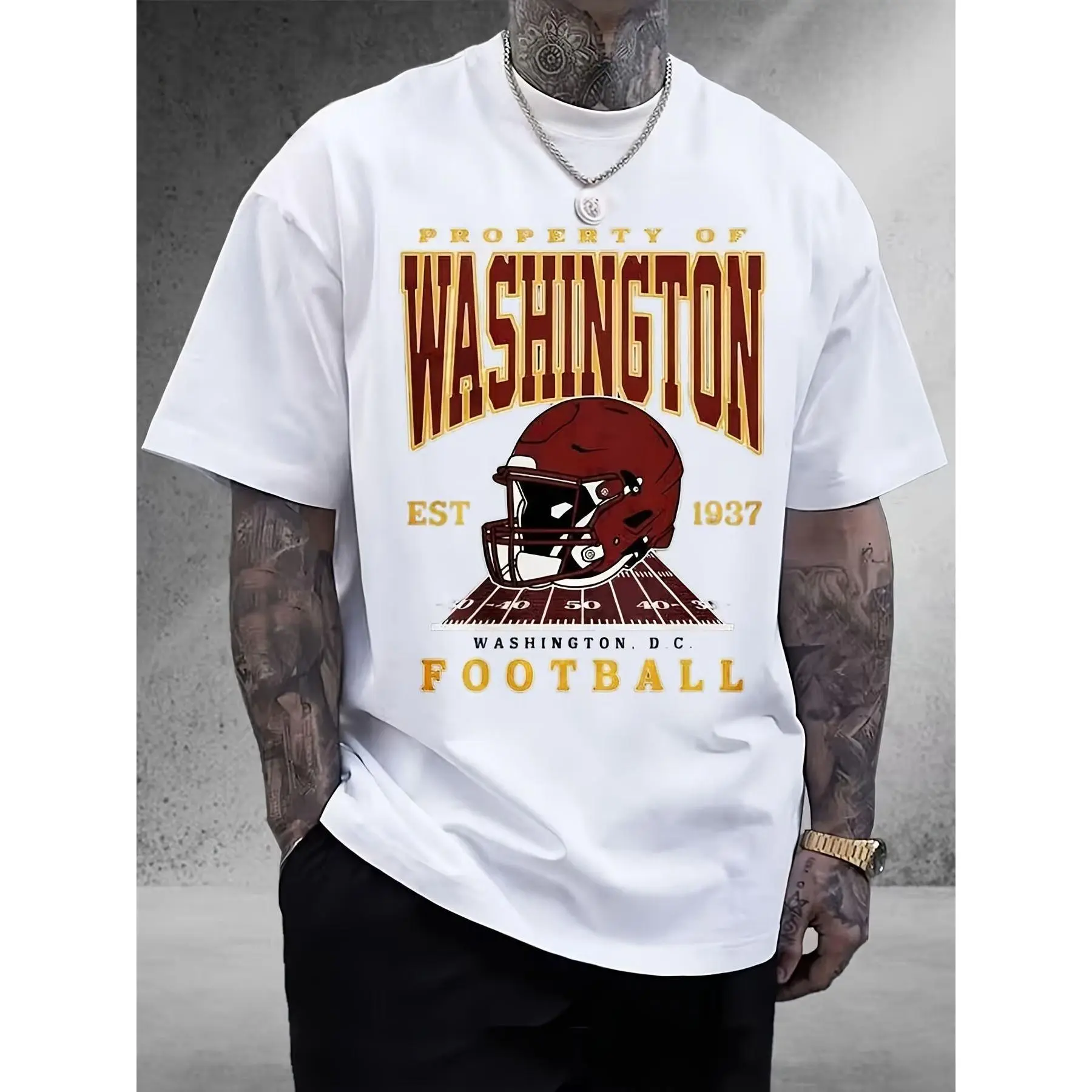 [Vintage Football Tee] Men's Plus Size Washington Football T-Shirt - Vintage & Maroon/Golden Lettering, Loose Fit Short Sleeve Round Neck Tee, Casual Streetwear Suitable for All Seasons, Machine Washable Retro Apparel, PLUS SIZE