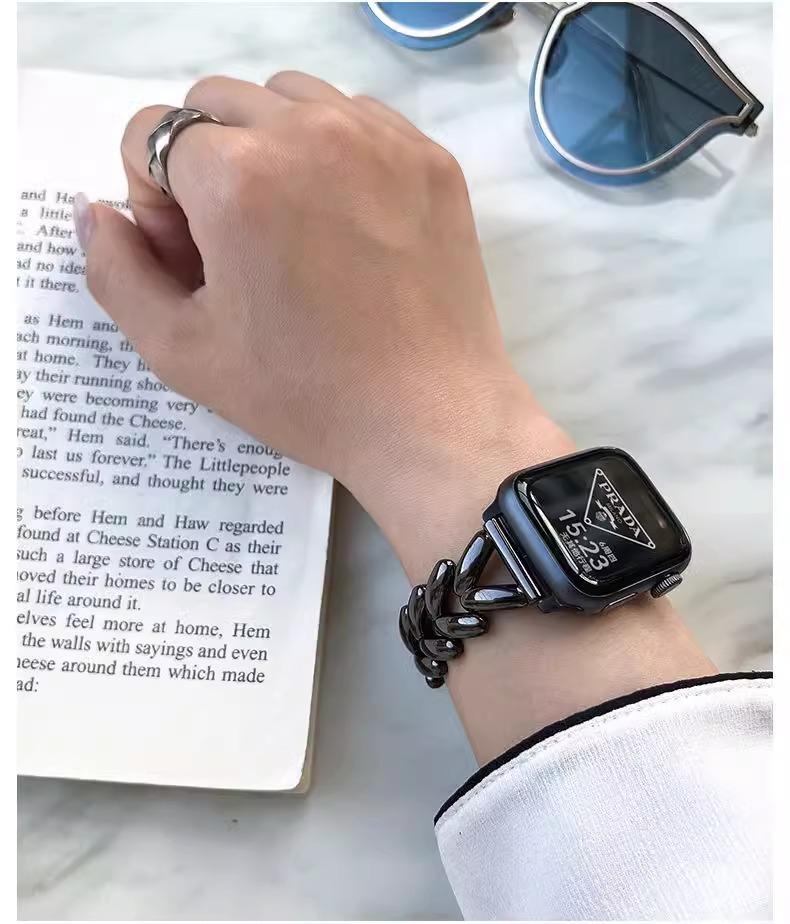 Premium Metal Apple Watch Strap, Luxury Fashion Replacement Band Compatible with Apple Watch Series, High-End Smart Watch Accessory