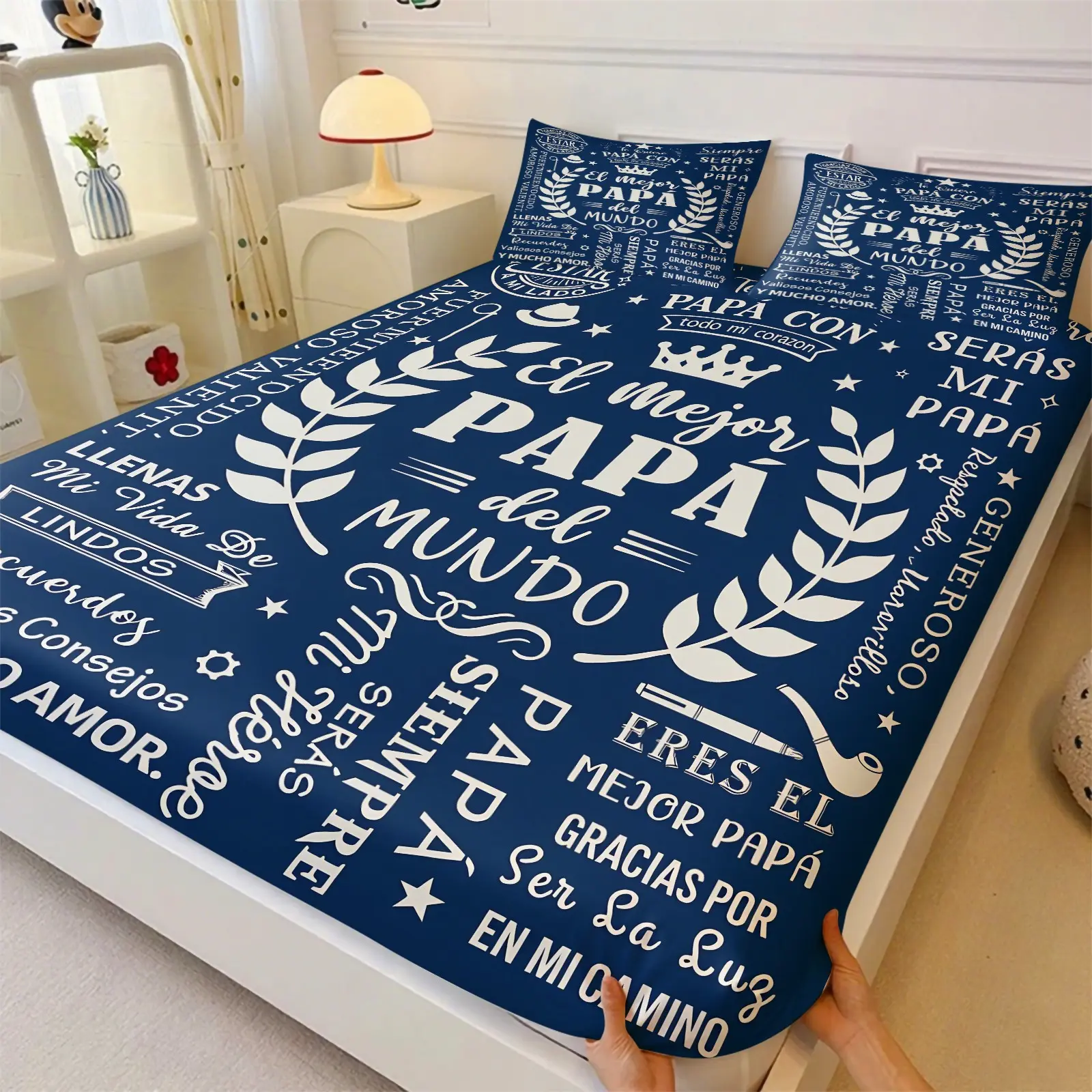 Blue Spanish Father's Day Fitted Sheet Set, Laurel Crown Gratitude Print, Soft Breathable Fabric, Non-Slip Deep Pockets, Gift Idea