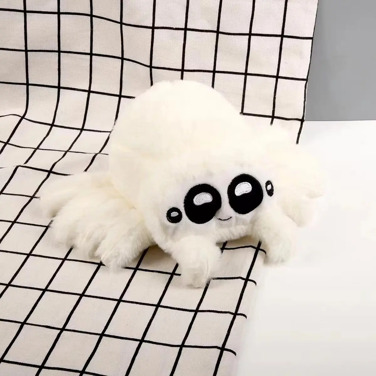 Soft Plush Spider Doll, Party Decoration Stuffed Toy, Multi-Color Options, Synthetic Fiber Material, Ideal for Room Decor and Gifts