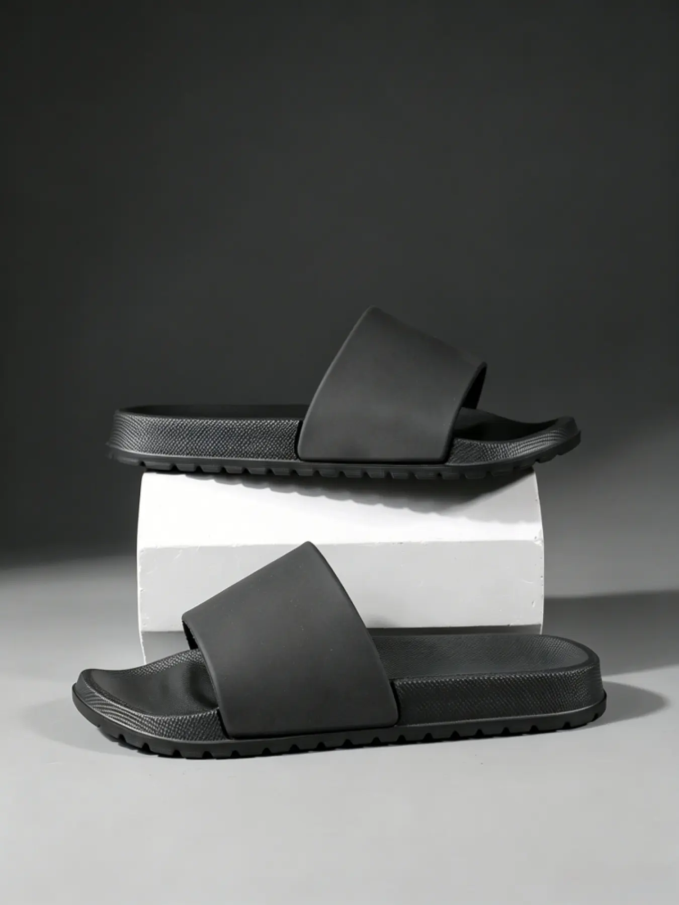 1 Pair 3 Basic Color Men Casual One Strap Slides Wide Matte Strap Massage Footbed 3D Anti Slip Texture Street Wear / Home Wash - Rubber, Thick Cushion Snug Fit Heavy Duty Grip Sole Slide Slippers