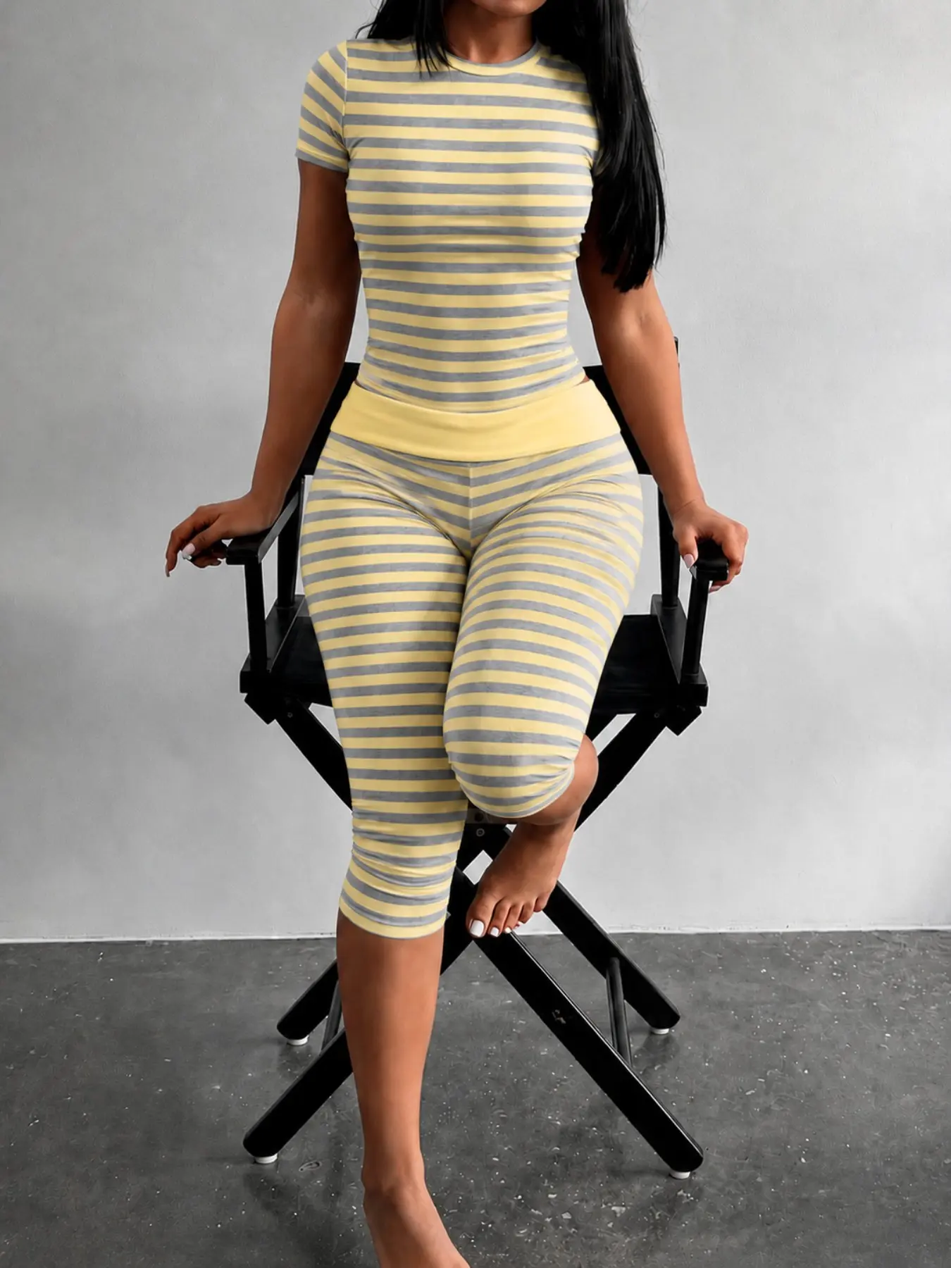 Striped Round Neck Short Sleeve Seven-Eighths Pants Set, Style Casual Slim Fit Crop T-Shirt and Leggings, Shiny Knit Elastic Fabric