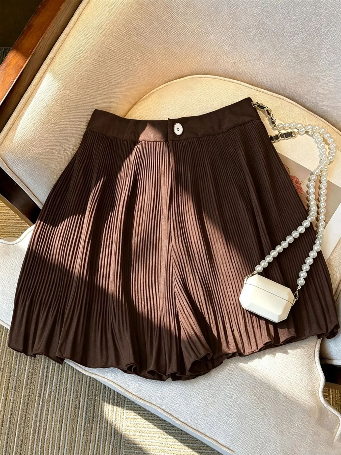 Women's Pleated Skirt Pants, High Waist Single Button Flowy Wide Leg Skirt Pants, Casual Short Pants, Fashionable and Comfortable