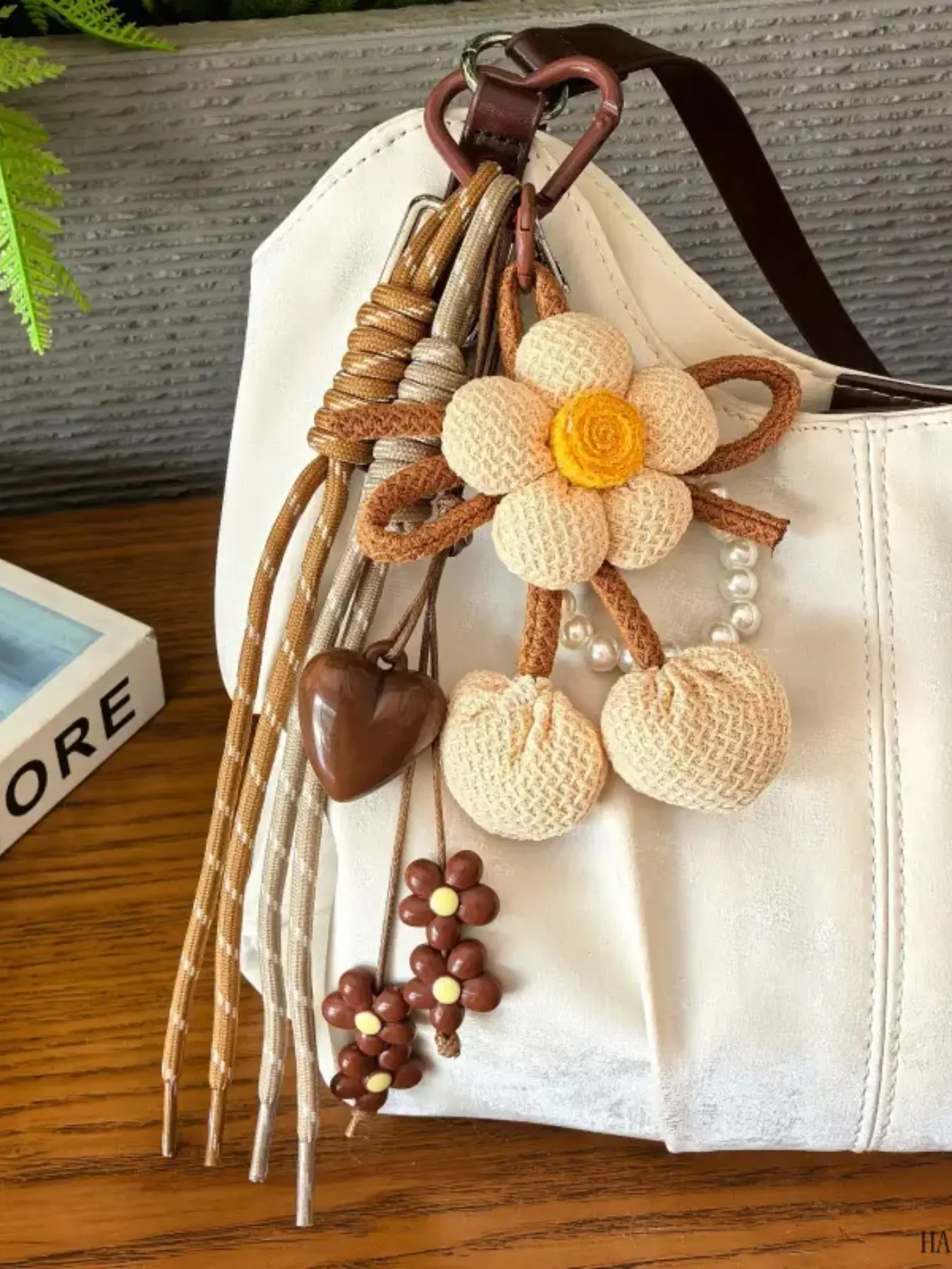 Flower Bag Decoration, Beaded Bag Charm, Woven Rope Paired With Fabric Flower Key Pendant, Rustic Style, Imitation Pearl String, Keychain, Flower Bead, Detachable Design, Ornament, Handcraft Gift For Teen Girls Friends, Bag Charms Accessory