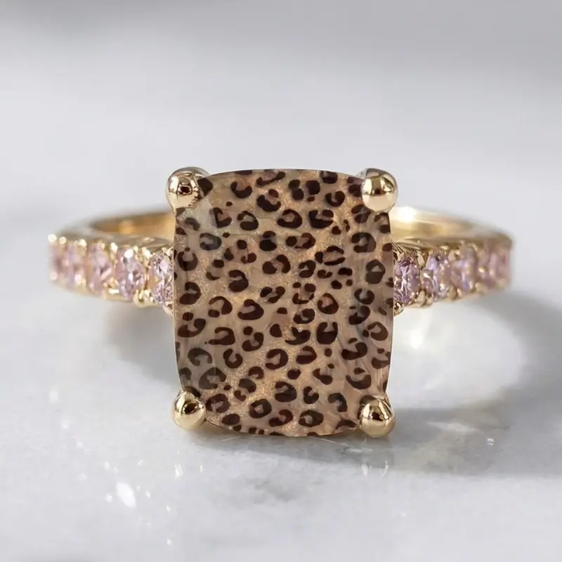 Women's Copper Leopard-Print Statement Ring, Rectangular Four-Prong Setting with Cubic Zirconia Accents, Vintage Jewelry Accessory for Daily Wear and Parties, Vintage Rings