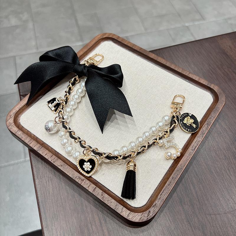 Fashion Bag Chain Decoration High-End Bowknot Accessory Versatile Pearl Bag Pendant for Women Bag Charms Purse Accessories Stylish Backpack