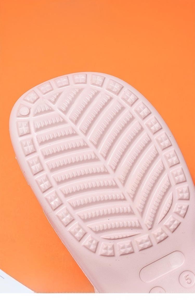 $49.99 vs $29.99 – Same slip-on, same waterproof, same leopard print. Half the price. Summer essential.