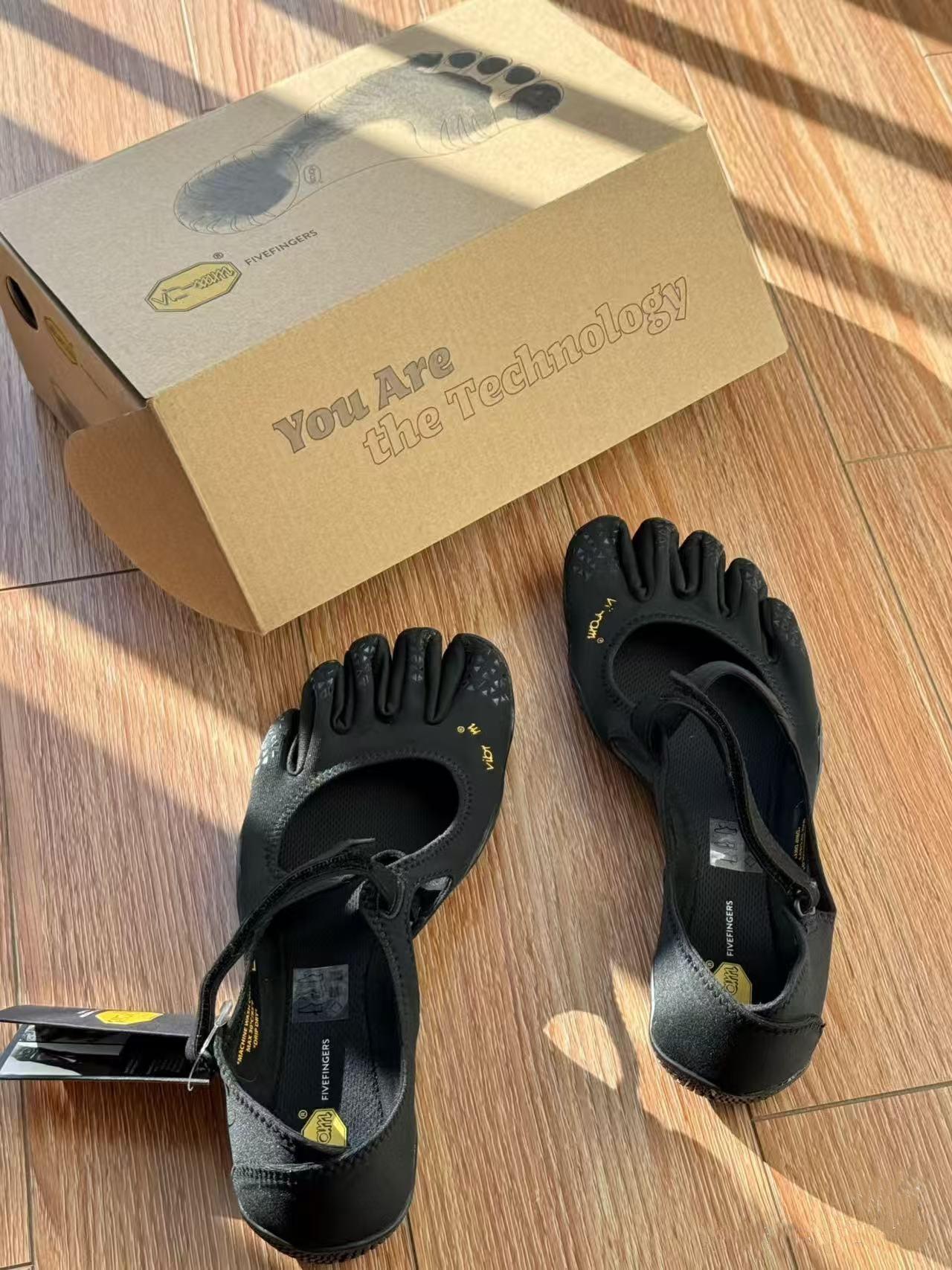 2026 Five-Toe Voga Shoes Plates Women's Sports Fitness Dance Toe-Separating Shoes Suitable for Running Fitnes Voga Plates Sports Outdoor blt flats Balance Breathable Technology