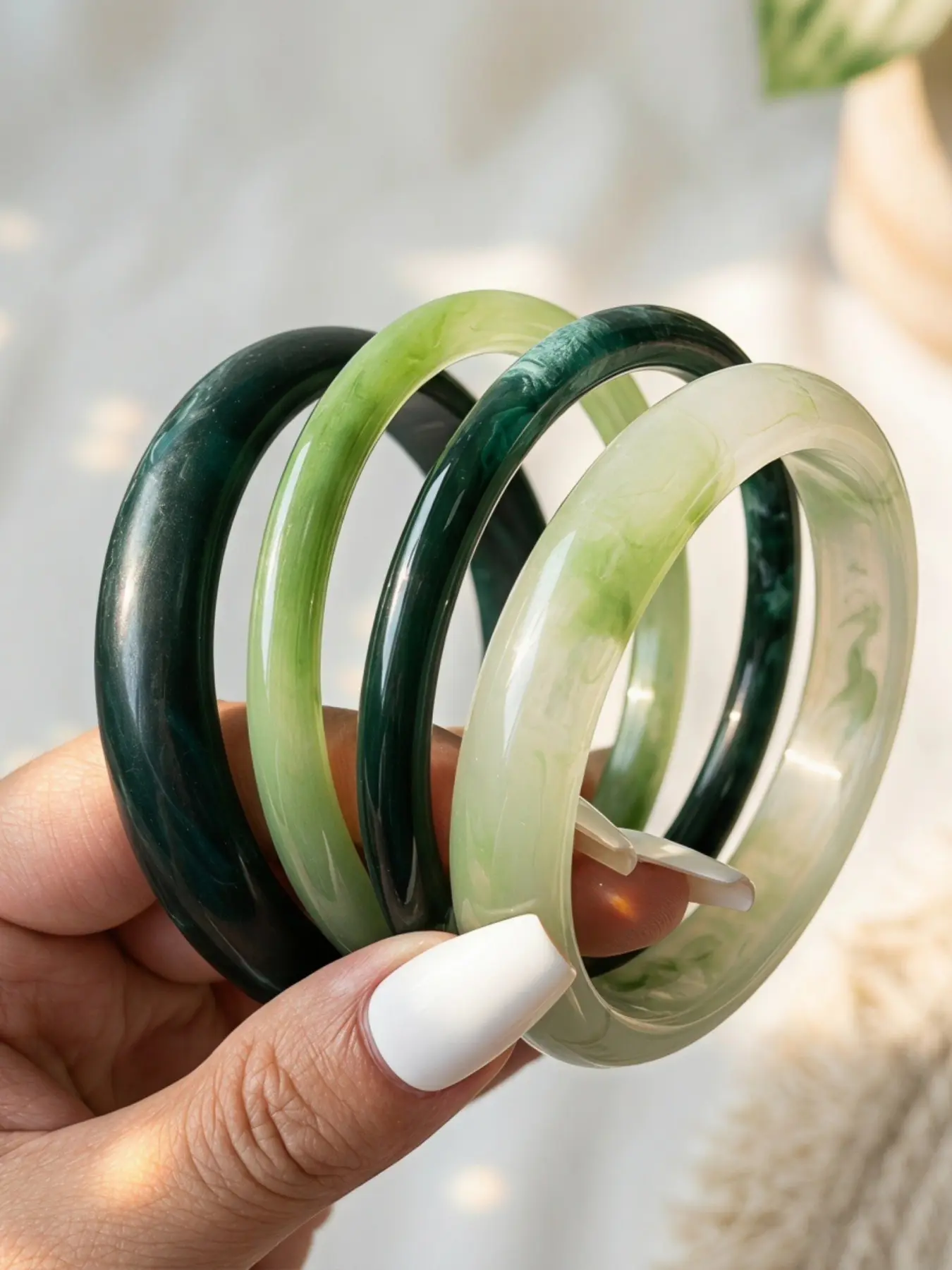 4-Piece Set Of Green Circular Geometric Resin Women'S Bracelets, Simple And Versatile Women'S Wristbands, Bangle Bracelets