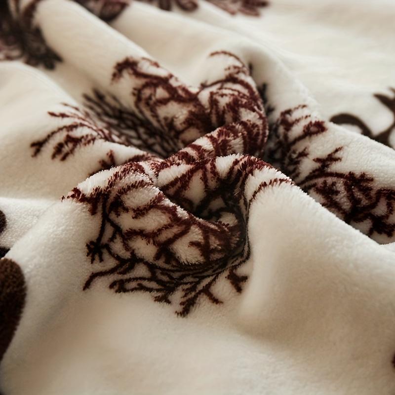 A beautiful, comfortable, and warm wool blanket, suitable for use on sofas, beds, and in cars