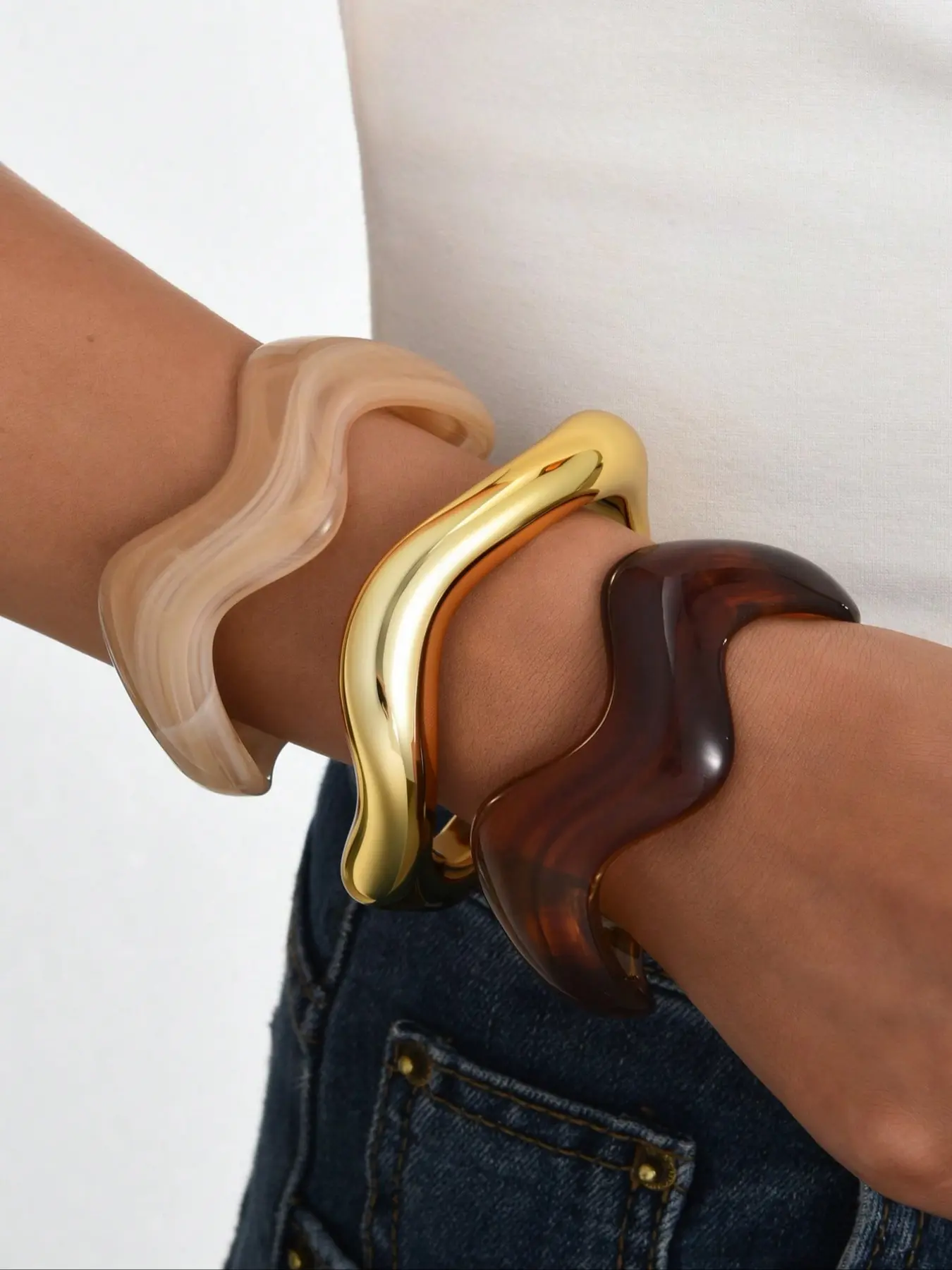 Women's Asymmetrical Acrylic Bracelet, Simple Style Acrylic Hand Chain, Elegant Jewelry for All Seasons