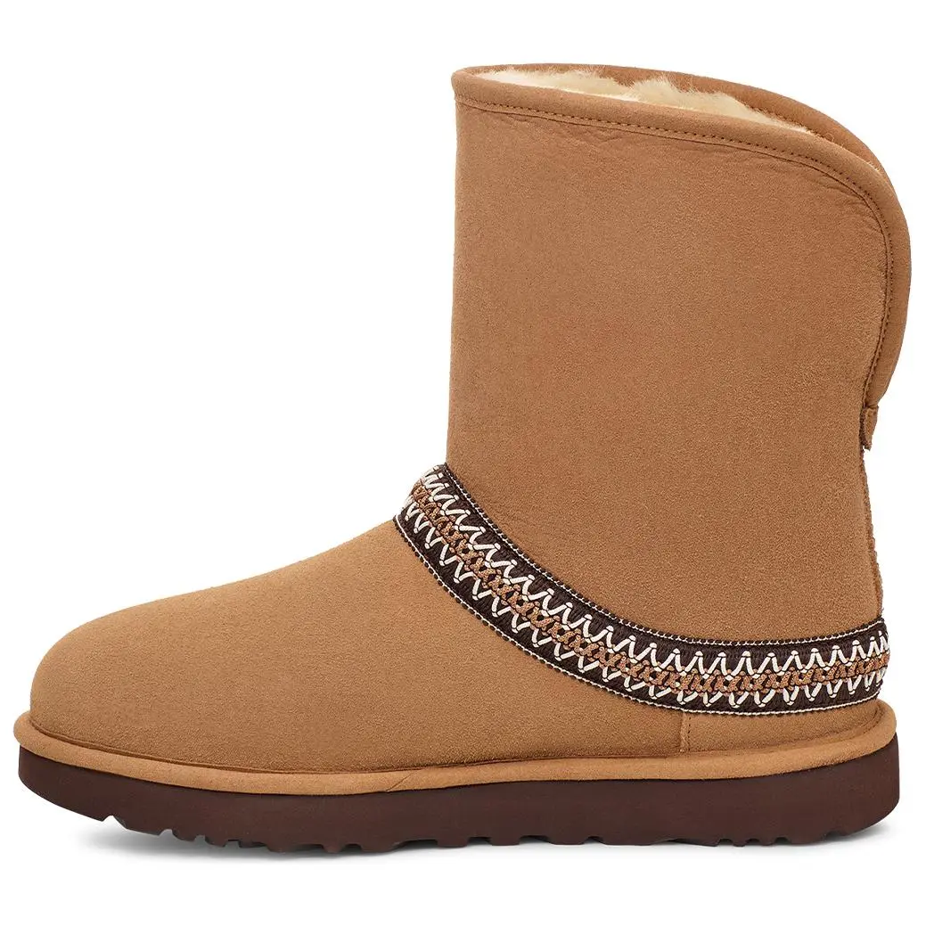 UGG Classic Short Crescent Boot Chestnut (Women's) 1161770-CHE