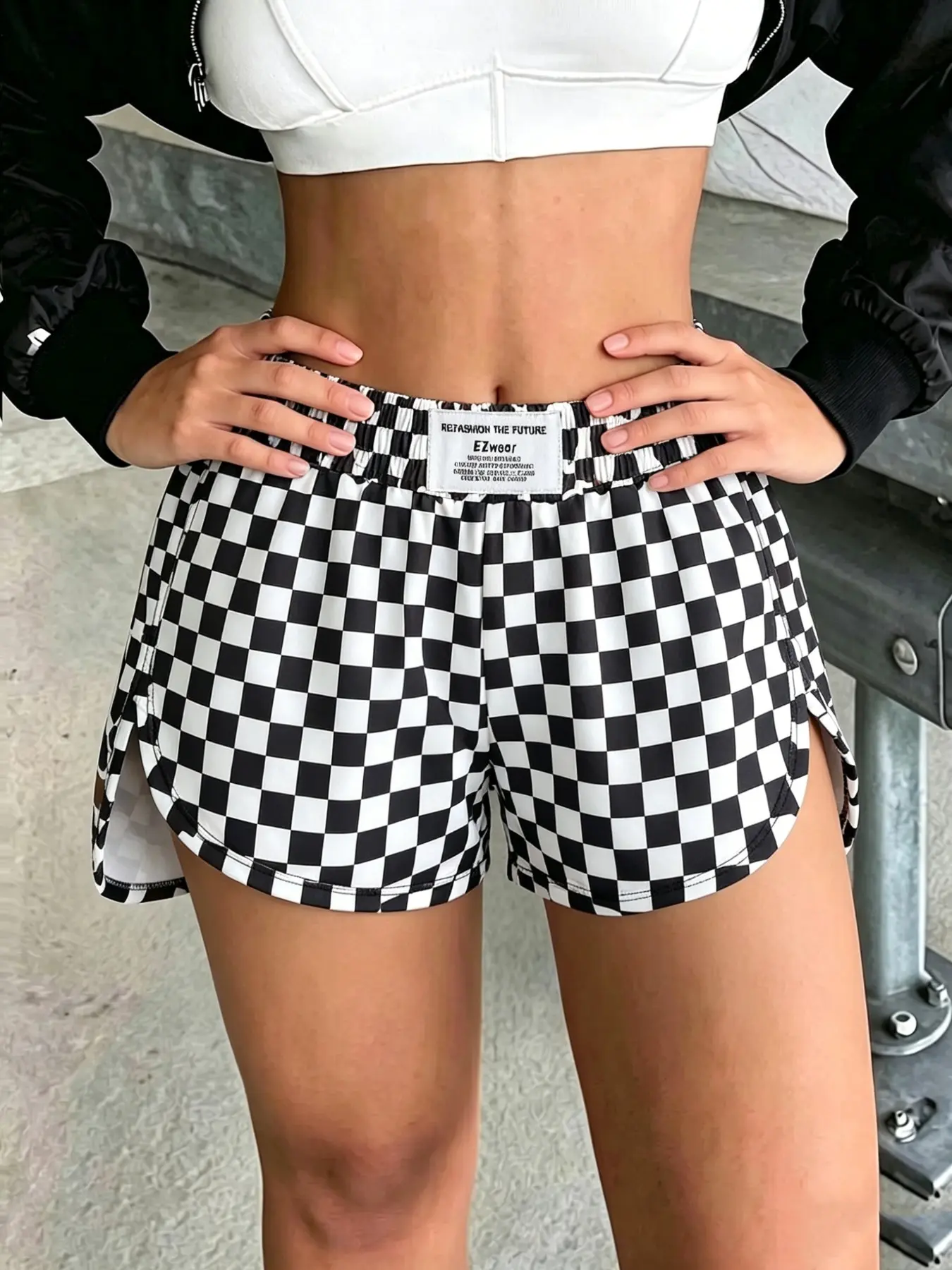 Women's Elastic Waist Checkerboard Shorts Side Split Casual Everyday Summer Lounge Shorts Bottoms
