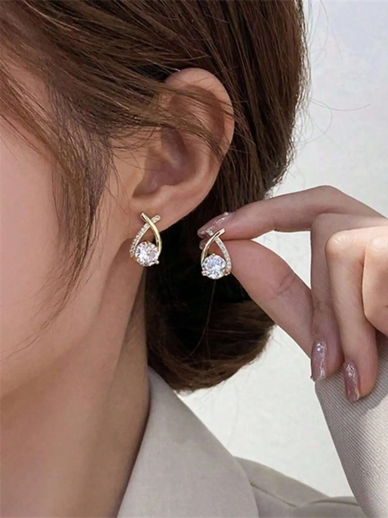 AEONBLULI Gold Sparkly CZ Twisted Teardrop Stud Earrings for Women, Dainty Solitaire Crystal Loop Earrings, Birthday Christmas Jewelry Gift