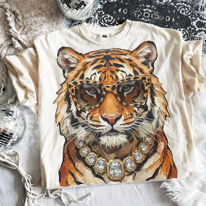 Comfort Colors Glam Tiger day Shirt, Leopard Bubblegum Sunglasses T-Shirt Cute Animal Print  viral tiktok distressed tee casual summer