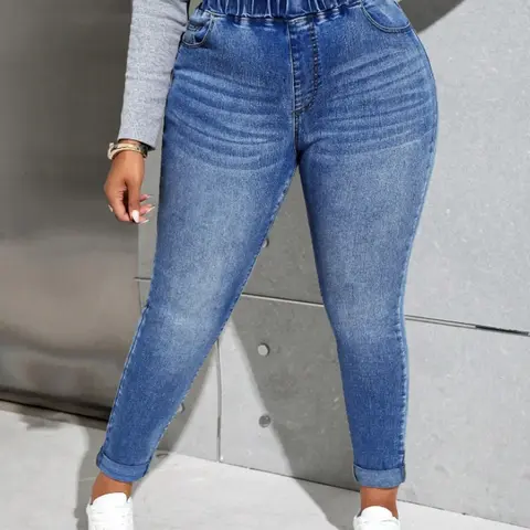 [Plus Size] Solid Elastic Waist Skinny Fit Cotton Jeans Bottoms, Casual Fashion Pocket Design Denim Pants for Daily Outdoor Wear, Women Clothing for Fall & Winter Streetwear