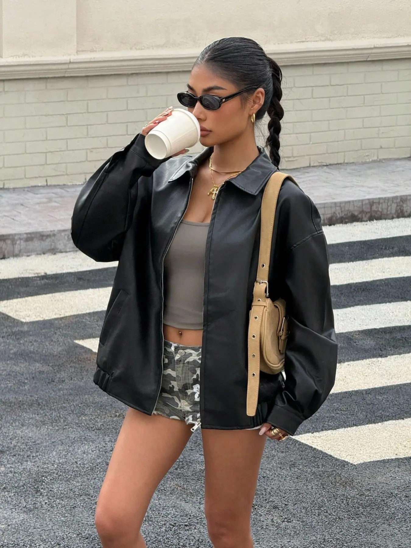 Women’s Faux Leather Jacket, Oversized Zip Up Moto Jacket with Relaxed Fit and Casual Streetwear Style, Trendy Outerwear for Everyday Outfit