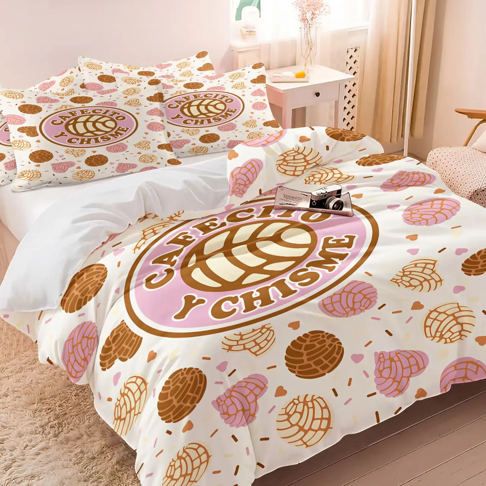 3PCS White Pink Mexican Concha Pan Dulce Duvet Cover Set (1 Duvet Cover + 1-2 Coreless Pillowcases), Cute Cafecito Y Chisme Sweet Bread Print, Soft Comfy All Seasons Summer Vibes Bedding Set,Ideal for Sweet Latin Style Bedroom Dorm Decor