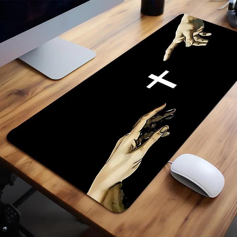 Aesthetic Vintage Rectangle-Shape Extended Mouse Pad with Creative Gesture & Cross Finger Pattern, Stitched Edge, Fall Desktop Accessory for Gaming & Work