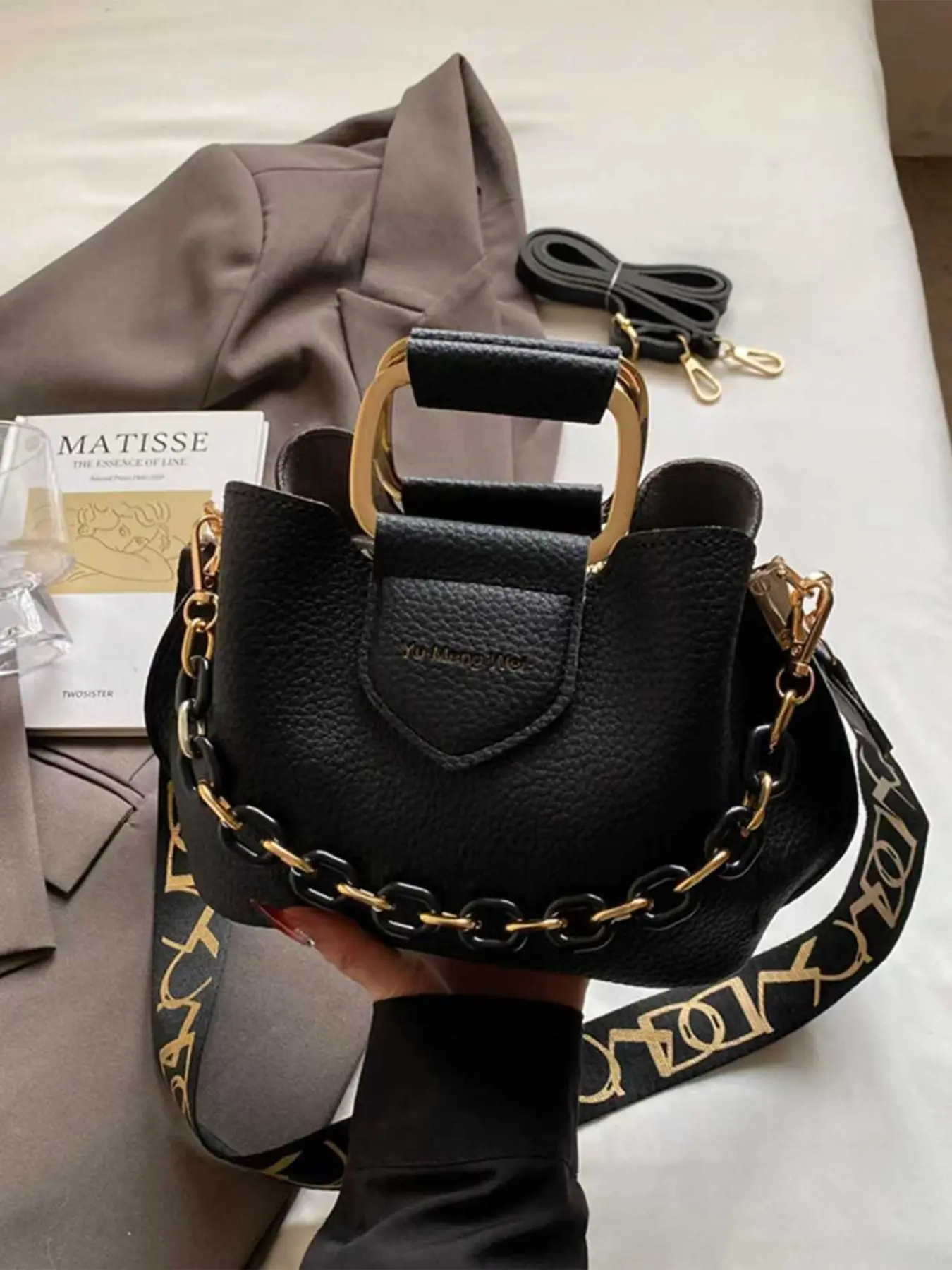 Luxury Crossbody Shoulder Bag, PU Leather Plain Design, Metal Ring Handle Chain Strap, Versatile Daily Commute Backpack for Women